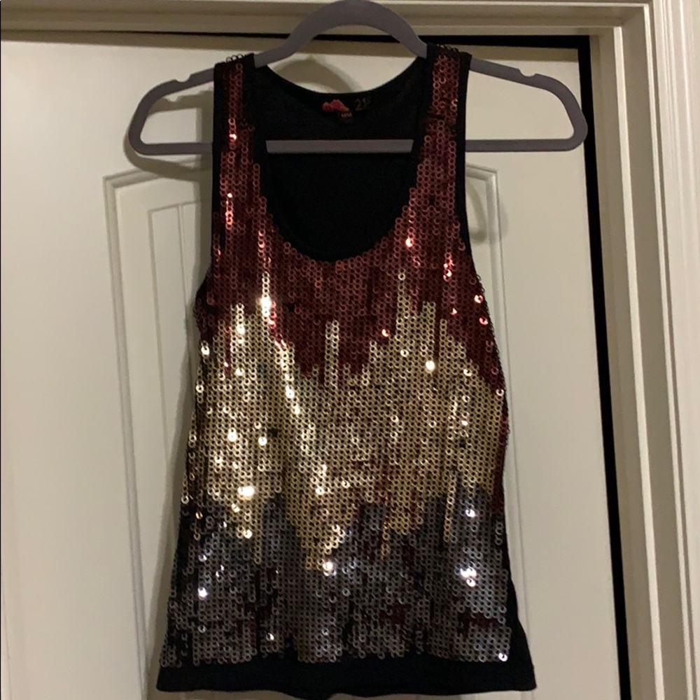 Forever 21 size medium sequin tee